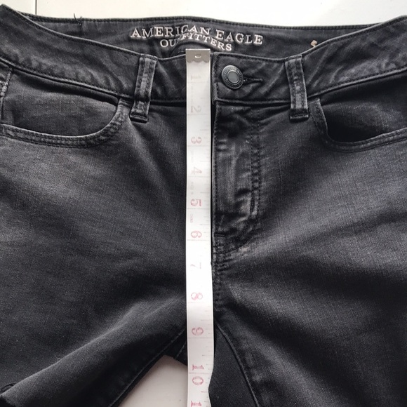 American Eagle black super super stretch mid rise ripped jeggings 4 - Picture 10 of 11